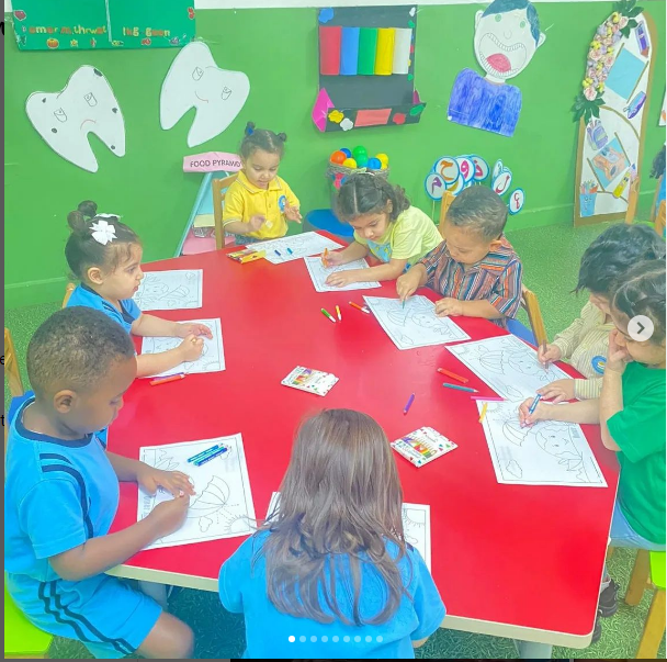 SCHOOL LIFE - Kindergarten & Primary 